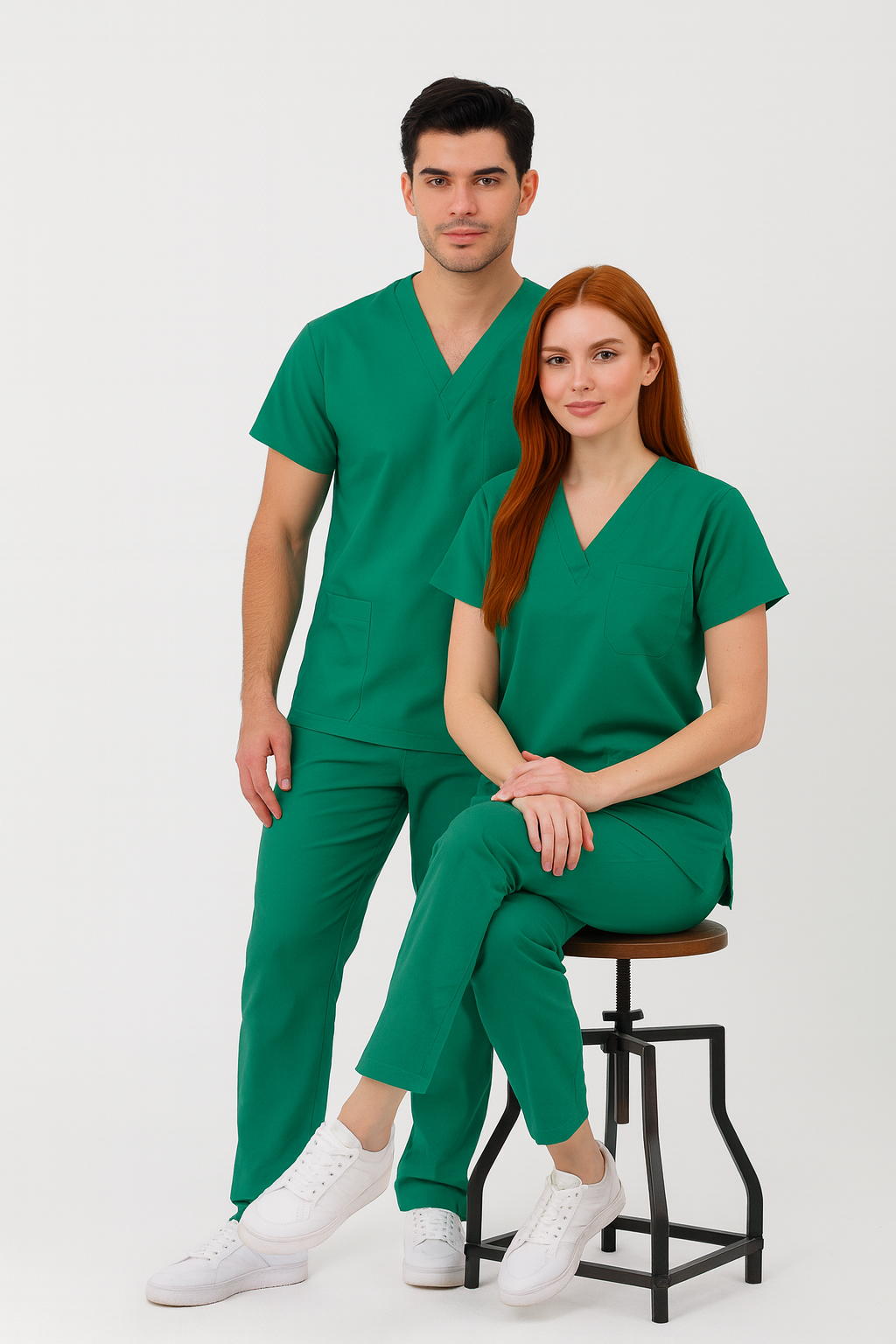 Unisex V Yaka Likralı Forma Takımı – Doktor Hemşire Scrubs Üst Alt