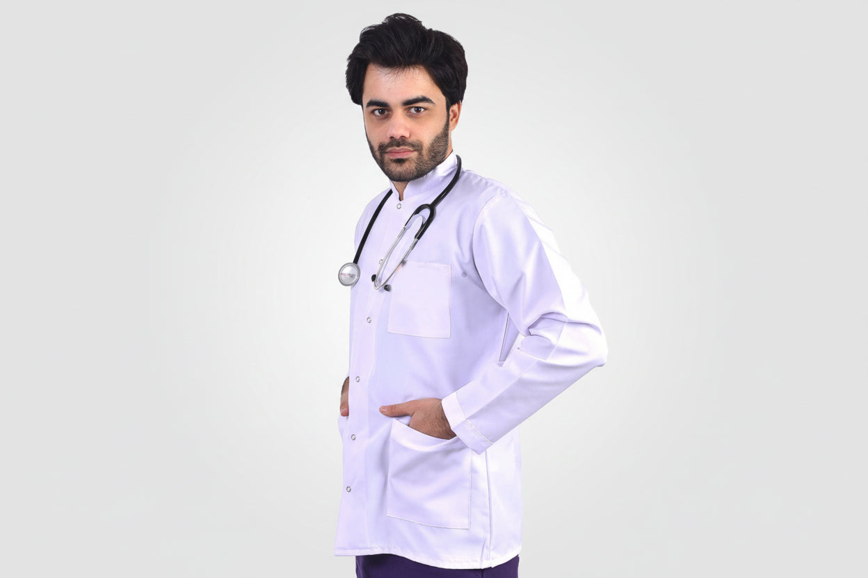 Erkek Beyaz Hakim Yaka Beyaz Doktor Eczacı Laboratuvar Önlüğü
